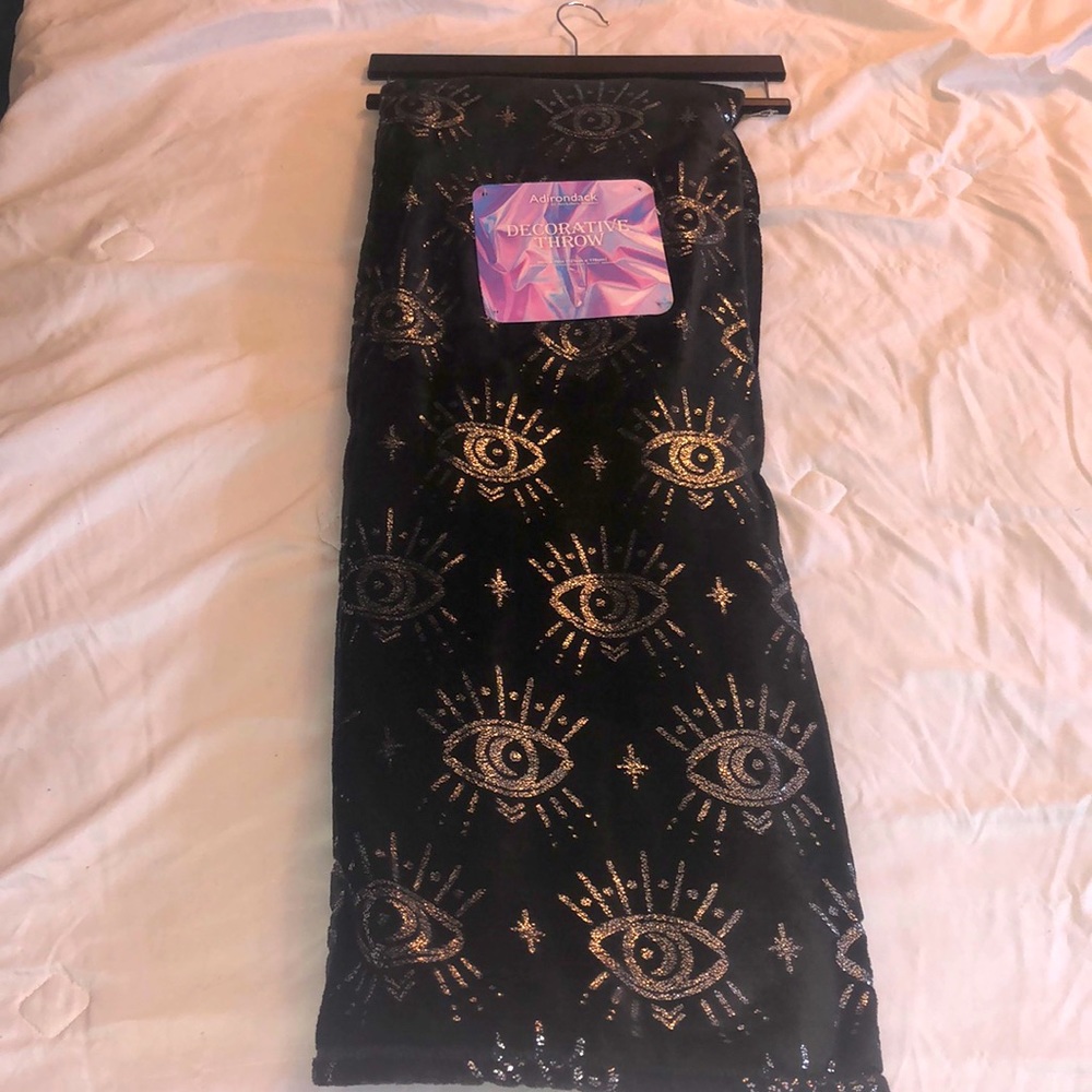 Evil Eye / Psychic Eye blanket new.